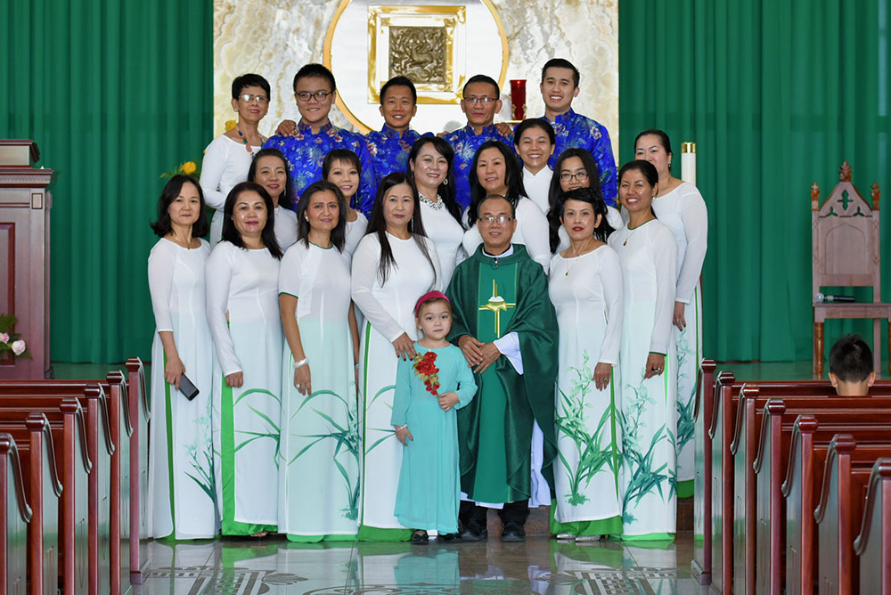 Hình ảnh: Mừng Bổn Mạng Ca Đoàn Sheraphim / TNTT Tuyên Hứa và Trao Quyền Tông Đồ Đội Trưởng, Đội Phó