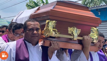 Các Giám Mục nghẹn ngào trước cái chết của một linh mục bị giết vì không chịu “nộp thuế” cho du đảng.