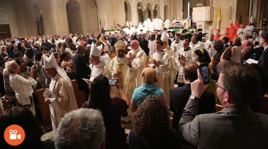 Người chưa theo đạo đã mơ làm linh mục trở thành Tổng Giám Mục da đen đầu tiên của thủ đô Hoa Kỳ