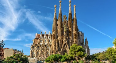 Nhà thờ xây 137 năm vẫn chưa có phép, Giám Mục qua đời vẫn bị bách hại