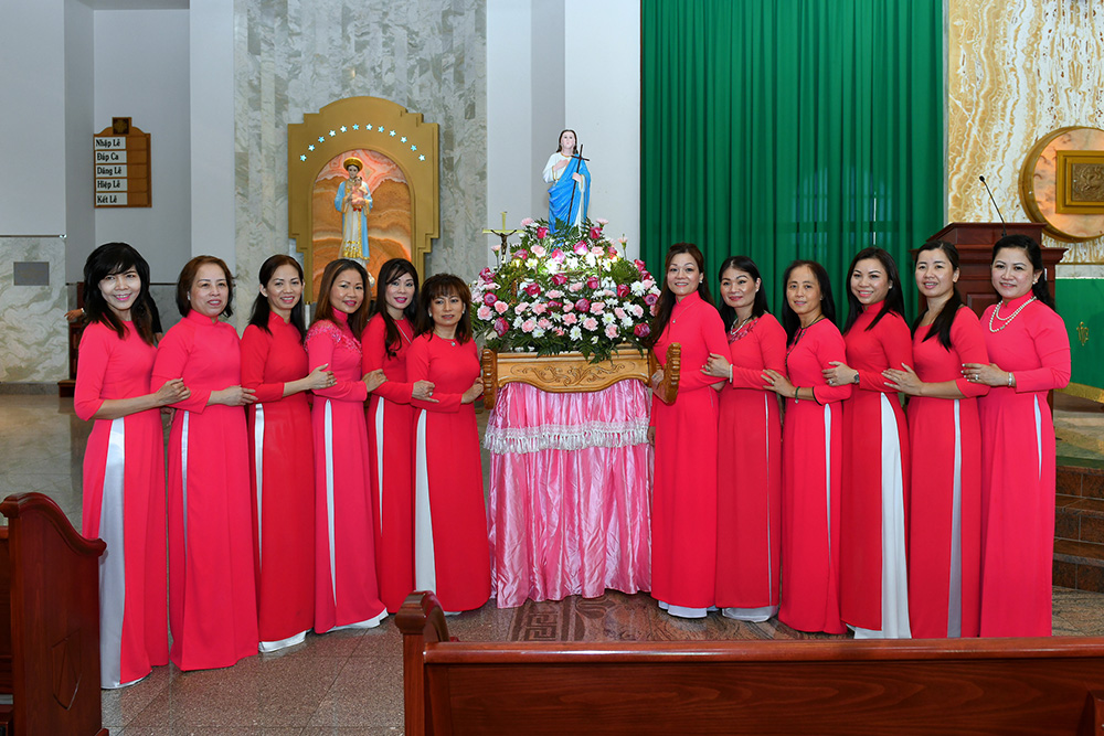 Hình ảnh: Thánh Lễ Bổn Mạng Nhóm Chị Em Martha