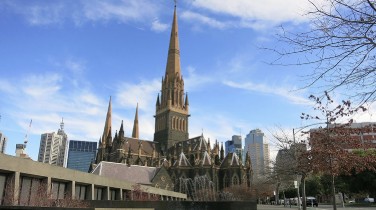 Đức Hồng Y Pell kháng cáo lên Tối Cao Pháp Viện – Các Giám Mục kêu gọi cầu nguyện