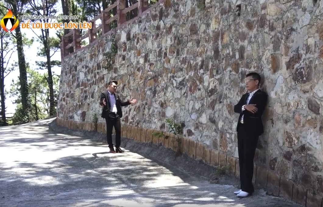 Thánh Ca:Từ Rất Xa Khơi
