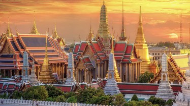 Những hình ảnh thú vị khi Vua Thái và Hoàng Cung Bangkok chuẩn bị đón Đức Thánh Cha