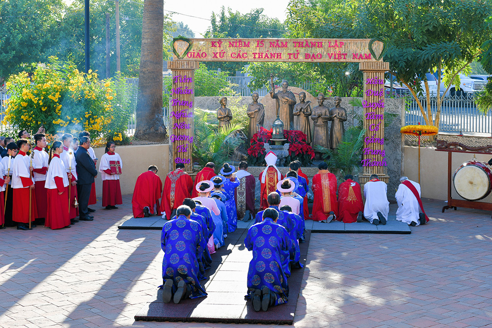 Hình ảnh: Thánh Lễ Mừng Bổn Mạng Và Kỷ Niệm 15 Năm Thành Lập Giáo Xứ