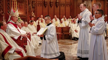 Sandro Magiste - Cuốn sách của Đức Bênêđíctô và Đức Hồng Y Robert Sarah mạnh như một quả bom