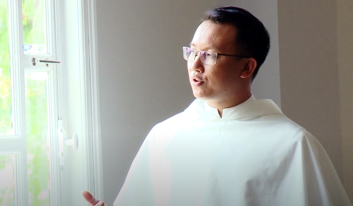 Thánh ca: Tình Chúa Nơi Đâu, thể hiện: Công Khiêm, OP.