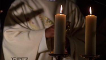 Vạ tuyệt thông thật đáng tiếc của một linh mục ở Sacramento. Trung Quốc dằn mặt Mỹ và Đài Loan