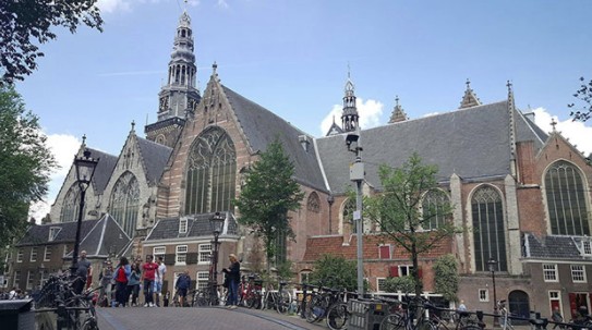 Thực hư các báo cáo ngoạn mục Đức Mẹ hiện ra tại Amsterdam. Bolsonaro: Tổng thống Trump của Brazil