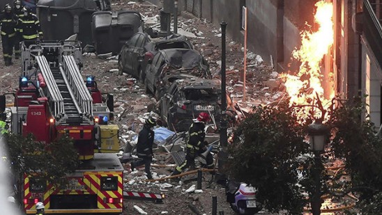 Vụ nổ kinh hoàng tàn phá một giáo xứ ở Madrid. Linh mục mới thụ phong tưởng đã chết nay sống lại