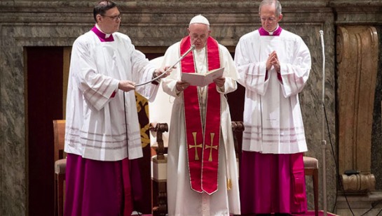 Tin vui: Giáo Hội sắp có thêm 10 vị thánh. Cả một gia đình Ba Lan được tuyên Chân Phước