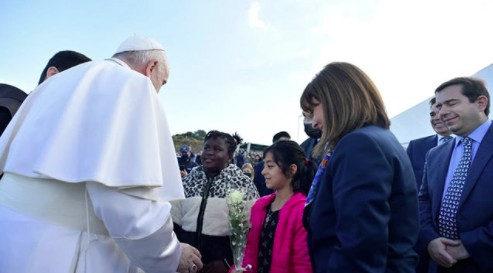Tông du Hy Lạp: ĐTC thăm những người tị nạn tại Trung tâm Tiếp nhận và Định danh ở Mytilene
