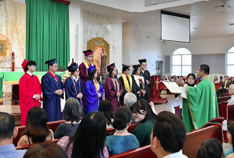 Hình ảnh Thánh Lễ Tạ Ơn Tốt Nghiệp Ra Trường